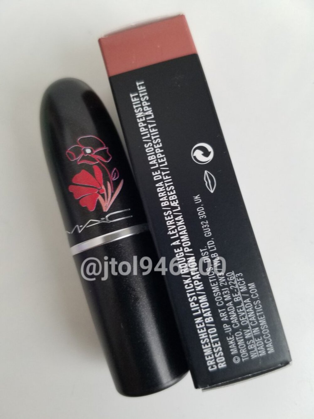 Mac Modesty Lipstick - Picture 9 of 10